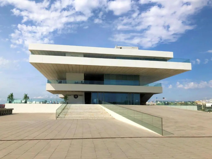 Цены на Valencia Port Beach в Валенсии