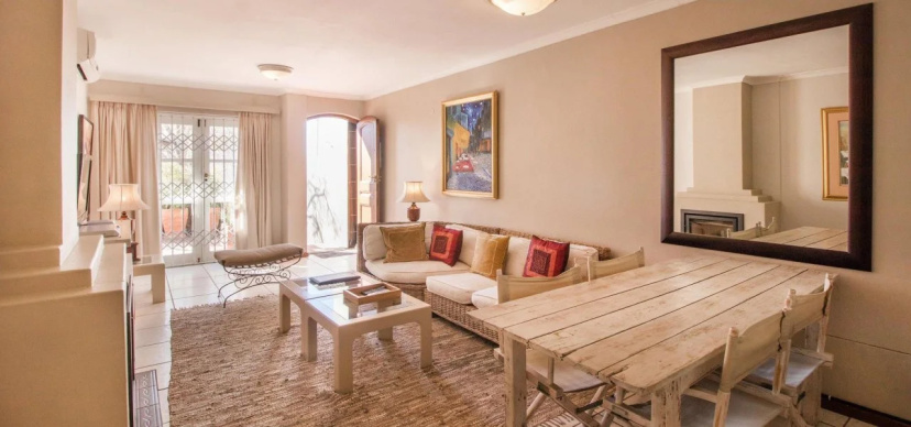 De Waterkant Village Apartments — забронировать отель в Кейптауне