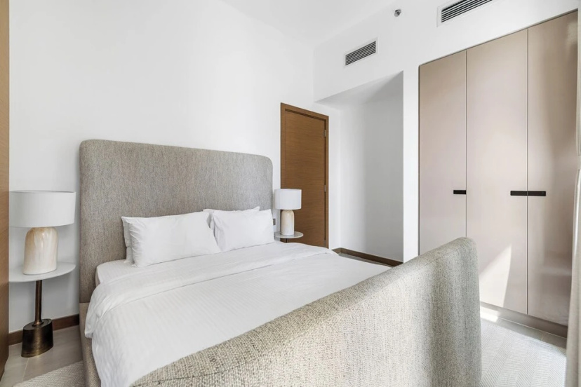 Luxury Suite Canal Views Infinity Pool — отель в Дубае, Объединенные Арабские Эмираты