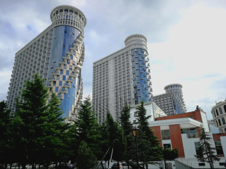 ORBI Sea Towers Studio — забронировать отель в Батуми