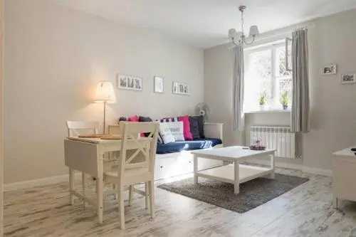 Цены на Julia's Apartments Warsaw Old Town в Варшаве