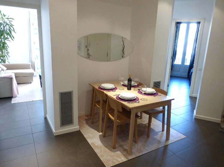 Super Balmes Guest House — отель с удобным расположением в Барселоне