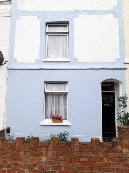 Цены на Authentic London - Four Bedroom Victorian House в Лондоне