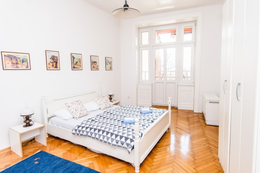 2Bdr Apartment With The Balcony View-Best Location — отель с удобным расположением в Сараево