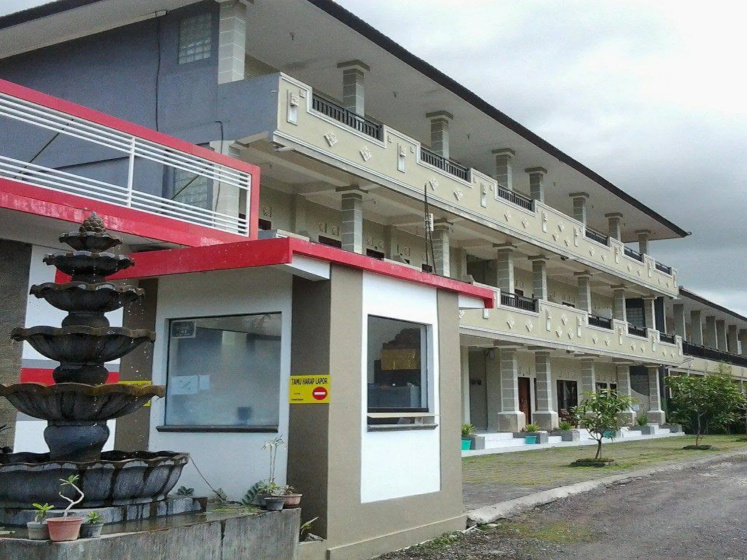 Цены на Lotus Garden Apartment в Денпасар