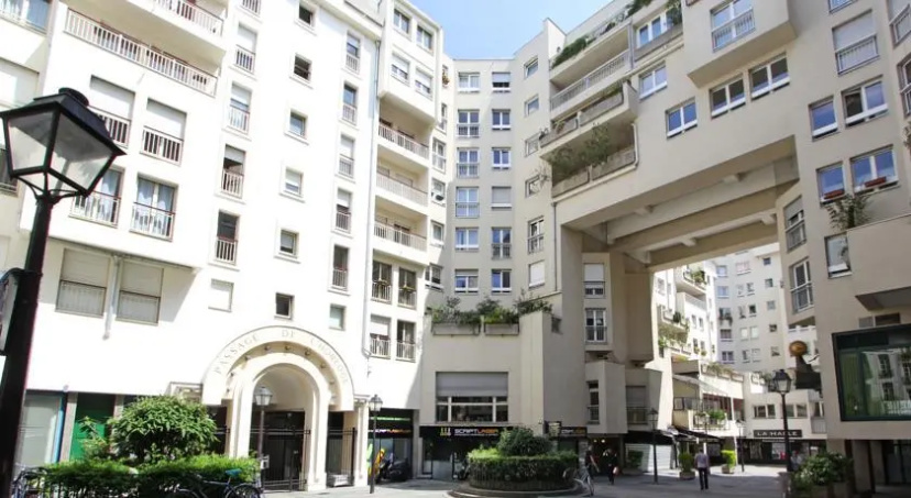 Short Stay Apartment Pompidou — отель с удобным расположением в Париже