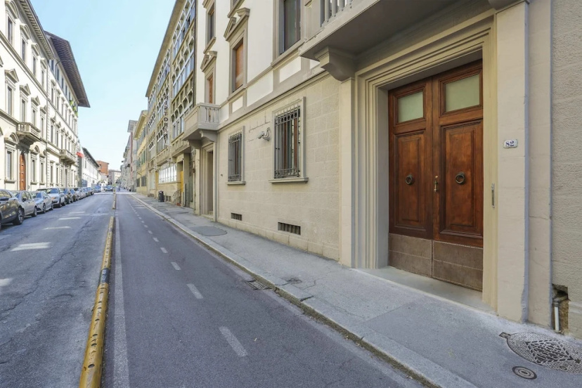 Florence Apartment — отель в Флоренции, Италия
