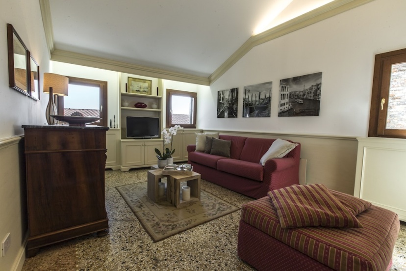 Lovely Venetian Apartment — комфортный отель в Венеции
