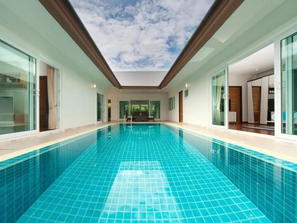 Jasmina Pool Villa at Seabreeze — отель с удобствами в Паттайе