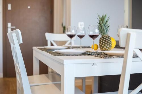 Цены на Rent like home Apartament Ogrodowa 48 в Варшаве