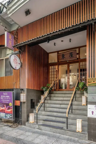 Azumaya Hotel Thai Van Lung 1 — забронировать отель в Хошимине