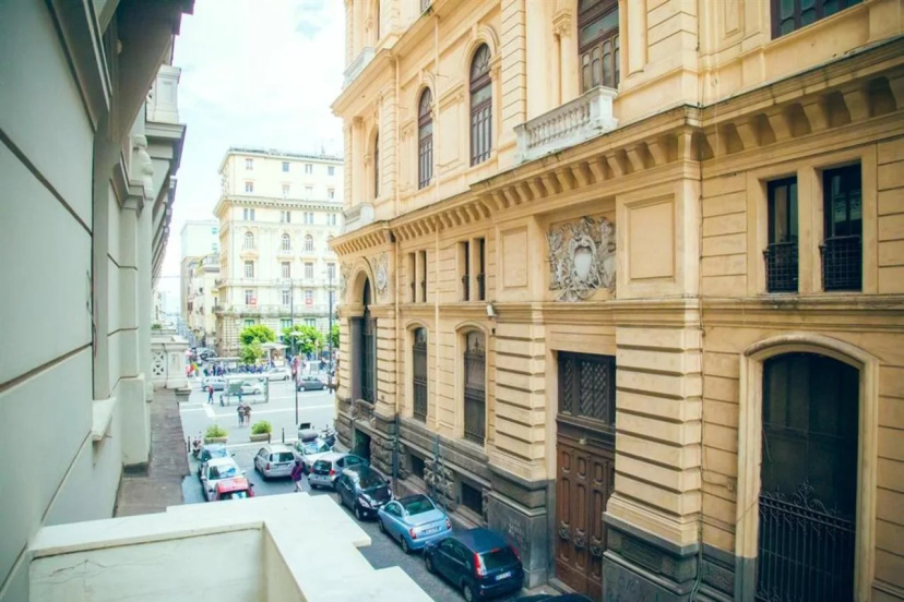 I Racconti di Partenope B&B — комфортный отель в Неаполе