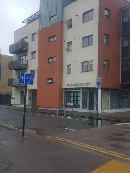 Awesome 1-bed Apartment in London Near o2 — отзывы гостей и цены
