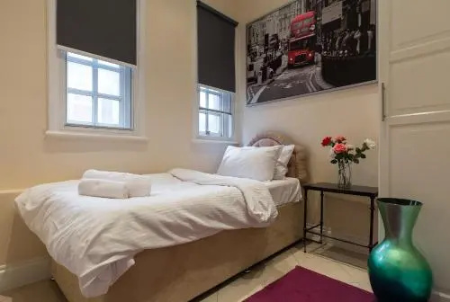 Apartment on Duke Street — забронировать отель в Лондоне