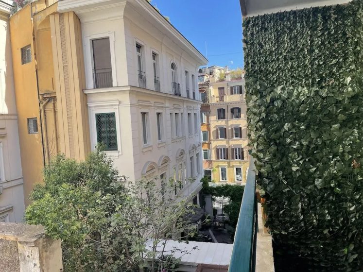 My Summer in Rome Spacious 2BR 2 Bath Home With a Balcony Near Famed Piazza del Popolo — комфортный отель в Риме