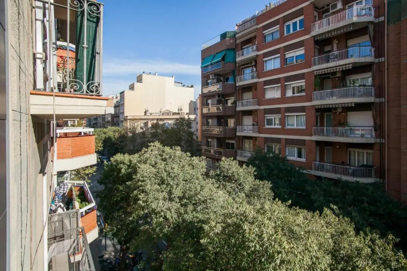 BBarcelona Gaudi Flats — отель с удобствами в Барселоне
