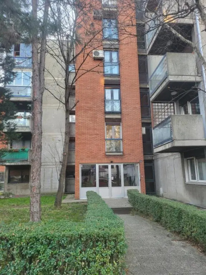 Apartman Viktor 3 — отель в Белграде, Сербия