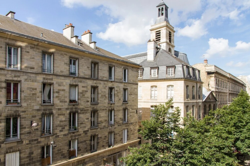 Private Apartment Marais Francs Bourgeois — отель с удобствами в Париже