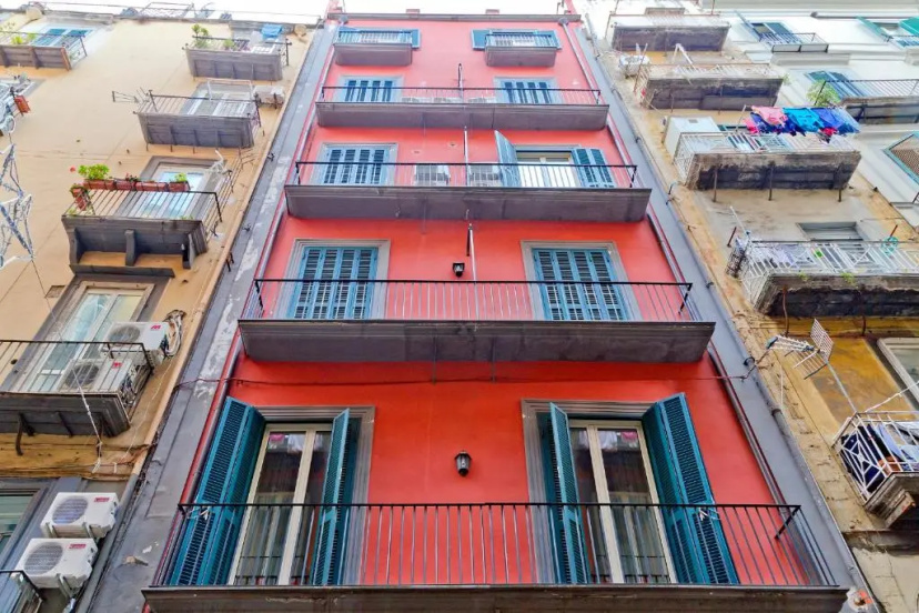 Цены на Bed and Breakfast Chiaia 32 в Неаполе