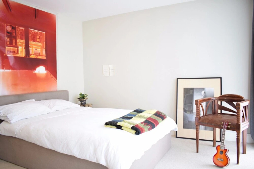 Spacious 1 Bedroom Apartment Near Greenwich — отель с удобствами в Лондоне