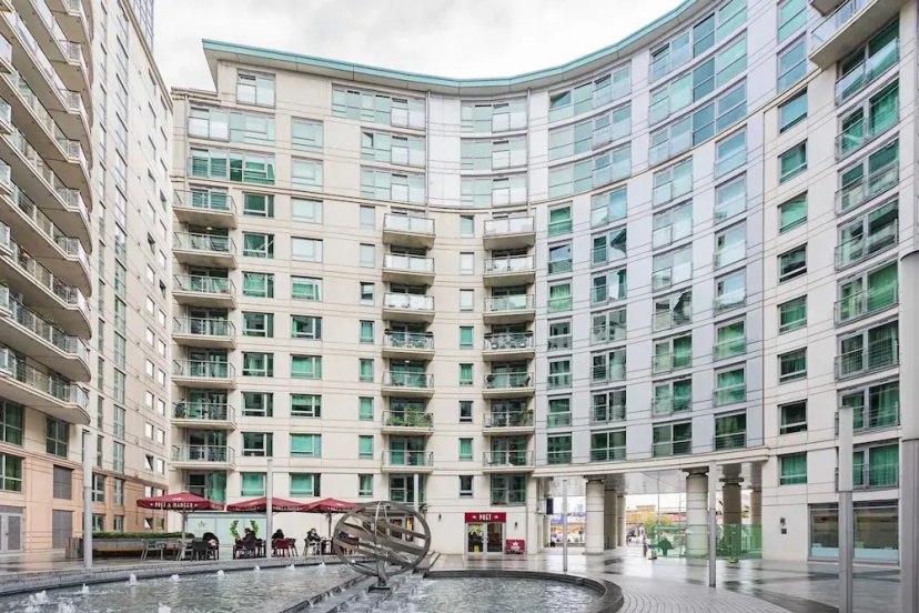 Central London 2 Bed Riverside — отель с удобствами в Лондоне