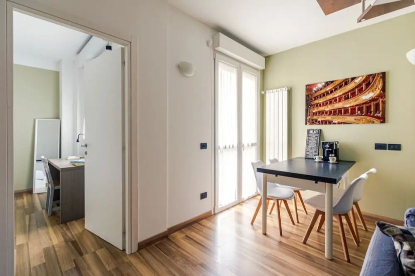 Candiani Building - Elegant 2-level Apartment With 3 Bedrooms — отель с удобным расположением в Милане