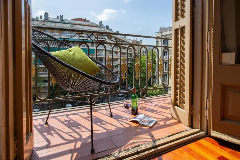 Stay U-nique Apartments Provença II — отель с удобствами в Барселоне