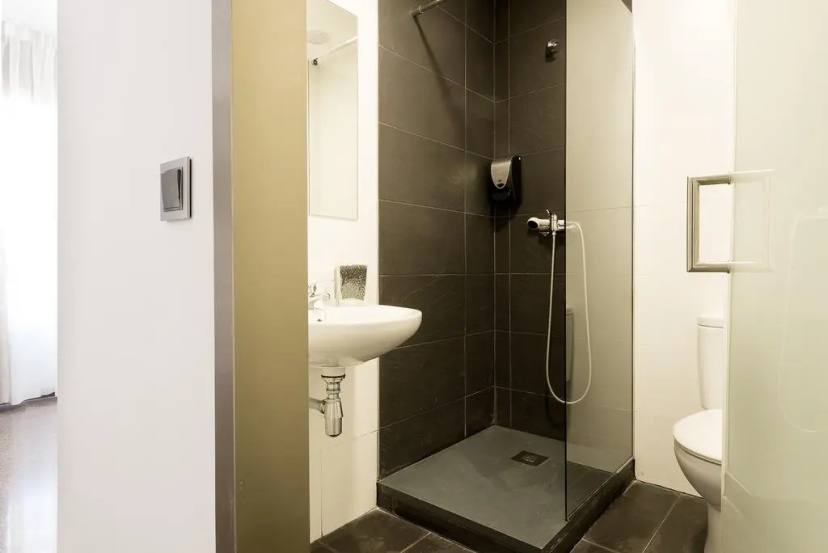 Roisa Hostal Boutique — отель с отзывами гостей в Мадриде