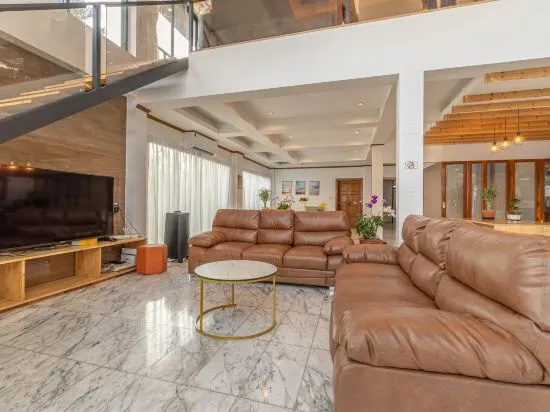 J2. Urban Supper Deluxe Villa 600m from beach 3 — отель в Паттайе, Таиланд
