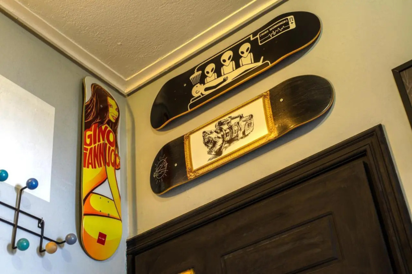 Stay-in-Art, Little Imaginary Apt, 20' to Acropolis — отель в Афины, Греция