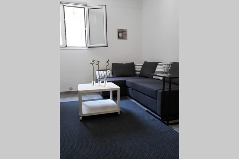 Cozy apartment for 4 in Kolonaki, Lycabettus — отзывы гостей и цены