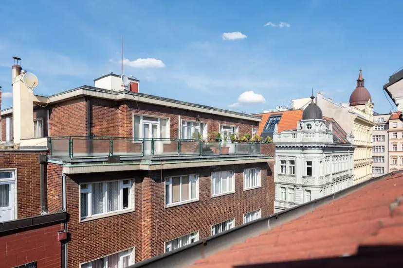 Stylish apartment with terrace in center Prague — отель с удобным расположением в Праге