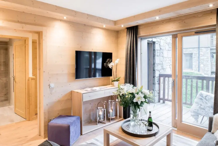Mammoth Lodge Apartment T3 Cabin D09 — комфортный отель в Куршевеле
