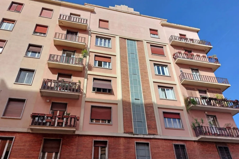 4bnb - Spacious Gracchi Apartment — отель с удобным расположением в Риме