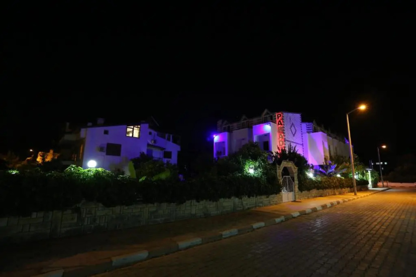 Сравните цены на Hotel Paradise в Кемере