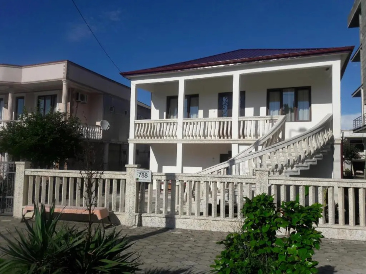 Guest House KOBULETI #788 — забронировать отель в Кобулети