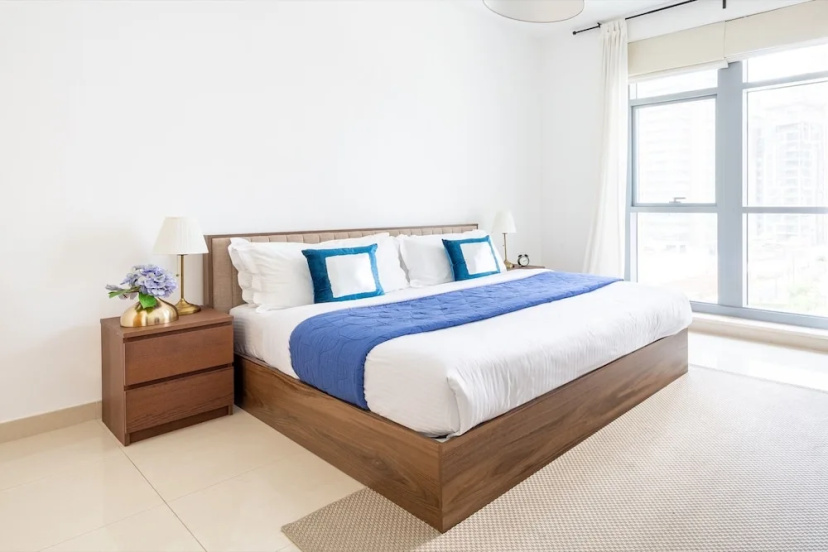 State Of The Art 2BR Apartment in Downtown Dubai — отель с удобным расположением в Дубае