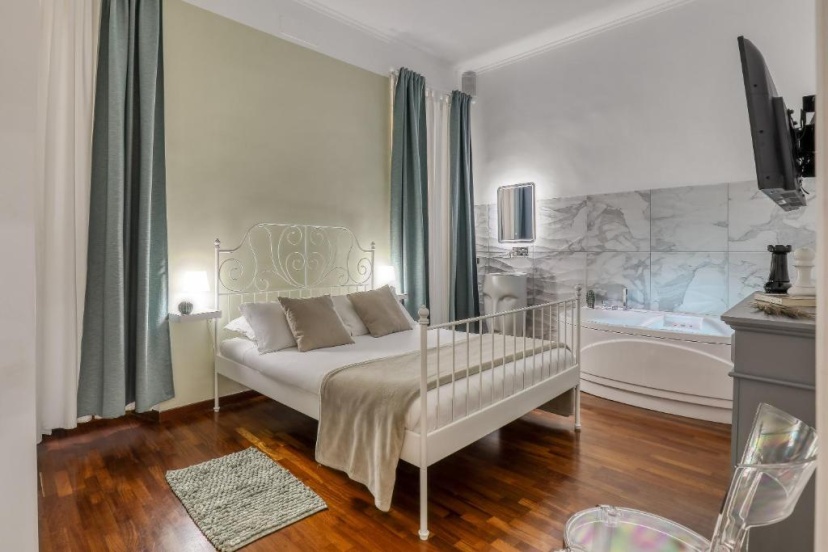 Atrhome Luxury Frattina — забронировать отель в Риме
