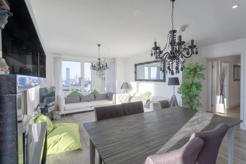 3 Bedroom Apartment With Views — комфортный отель в Лондоне