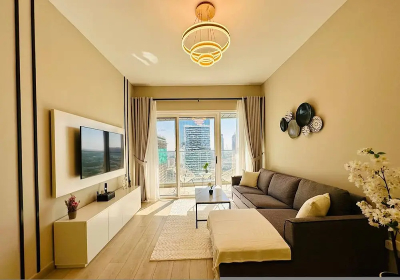 Stylish 1BR in JVC w Pool 6 Mins to Circle Mall — отель в Дубае, Объединенные Арабские Эмираты