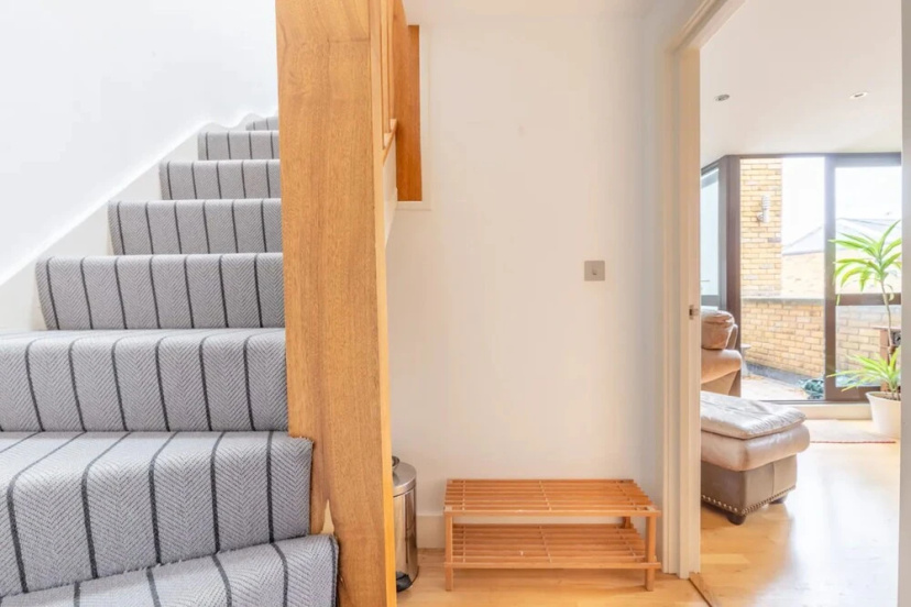 Spacious 2 Bedroom Apartment in Converted Warehouse in Brixton — отзывы гостей и цены