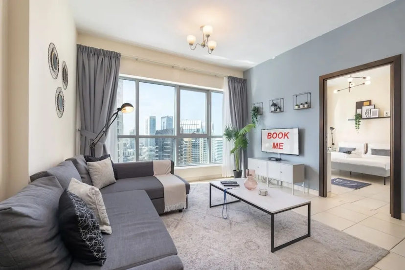 Refined 1BR Retreat in The Point Tower - Marina — отель с удобным расположением в Дубае