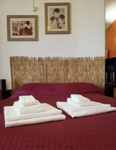 Цены на Lovely Terrace Apartment в Милане