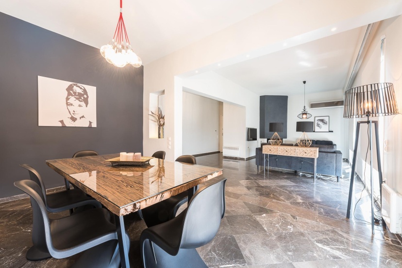 Traveler s Dream 4 Brdm Renovated Penthouse — отель с удобствами в Афины