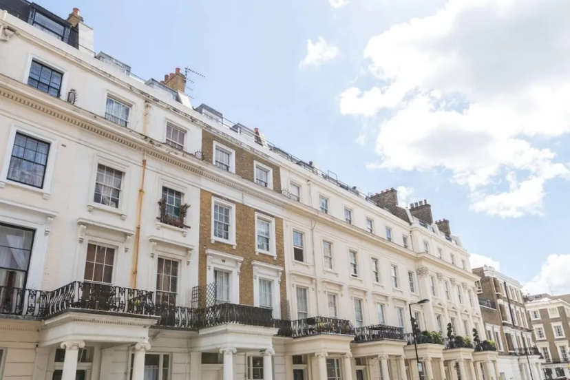 2-bed Flat in Paddington Near Hyde Park — комфортный отель в Лондоне