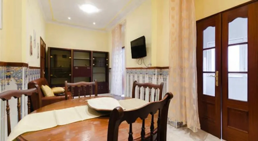 Цены на Room Gani I в Лиссабоне