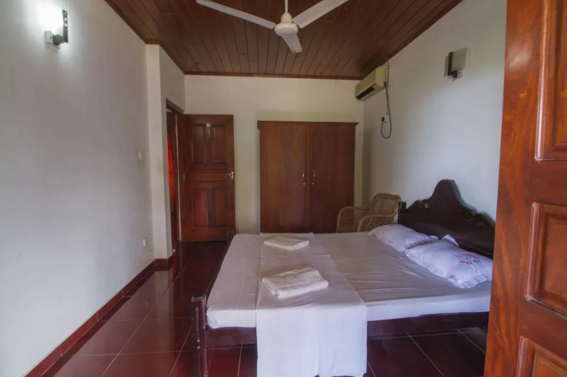 Цены на Casa Hikka Villa в Хиккадува