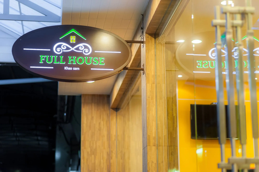 Full House Khaosan - Hostel — отель с удобным расположением в Бангкоке