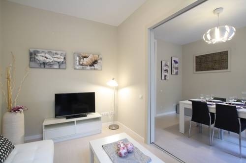 BCN Whynot Fira Apartments — забронировать отель в Барселоне