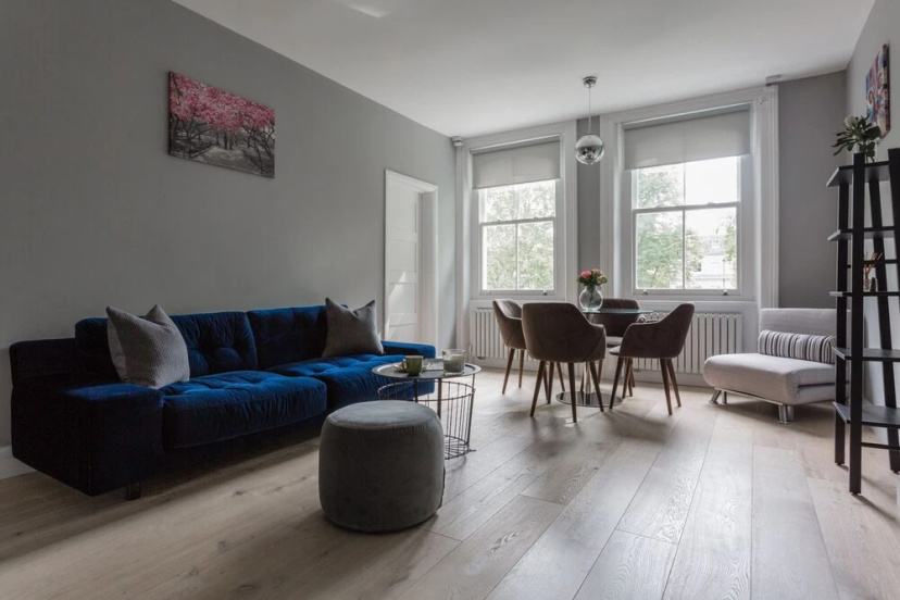 Stylish 2 Bedroom Flat in Kensington Near Hyde Park — отель с удобным расположением в Лондоне